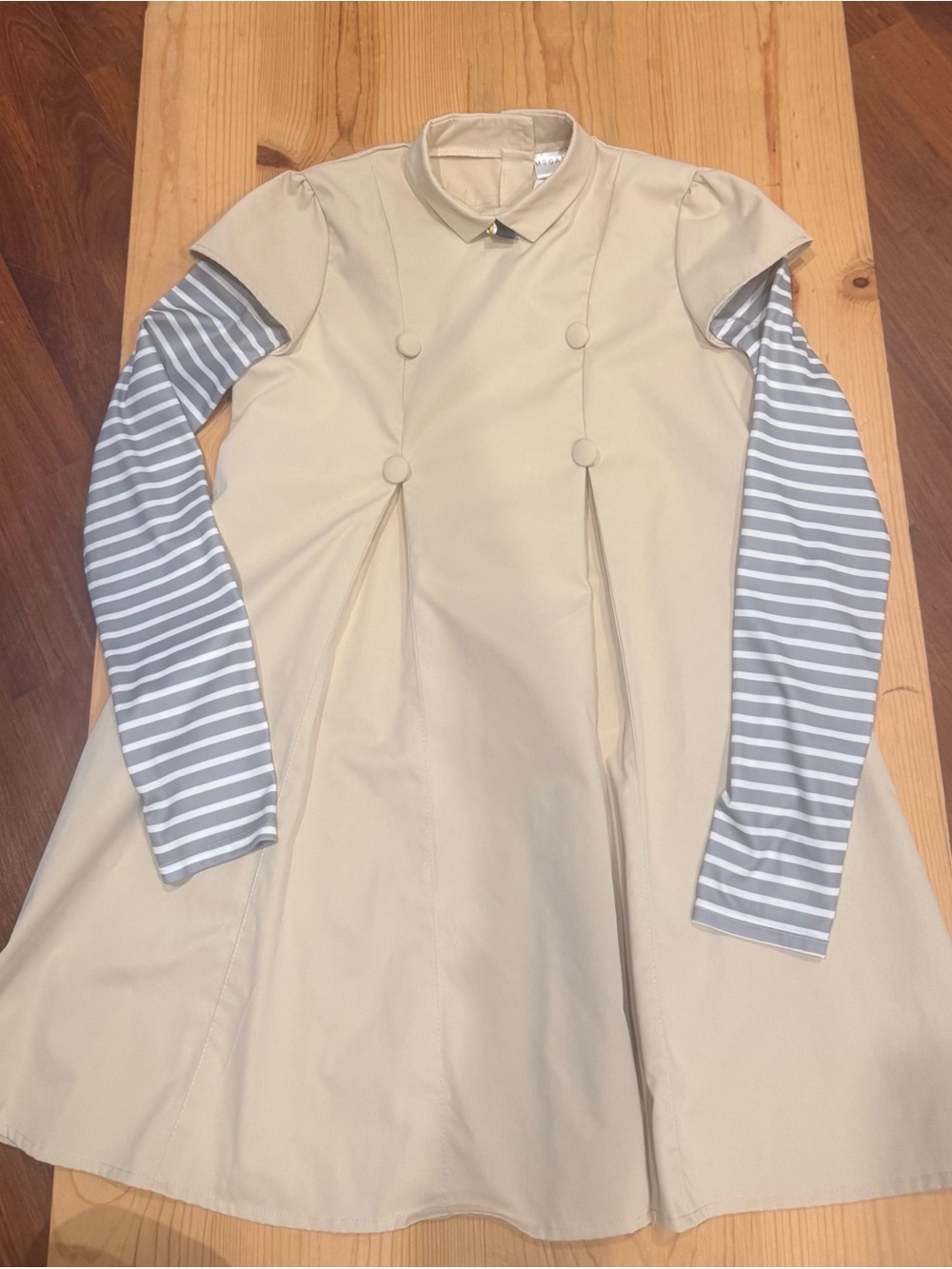 MEGAN Cream Short-Sleeve Dress with Gray Striped Sleeves